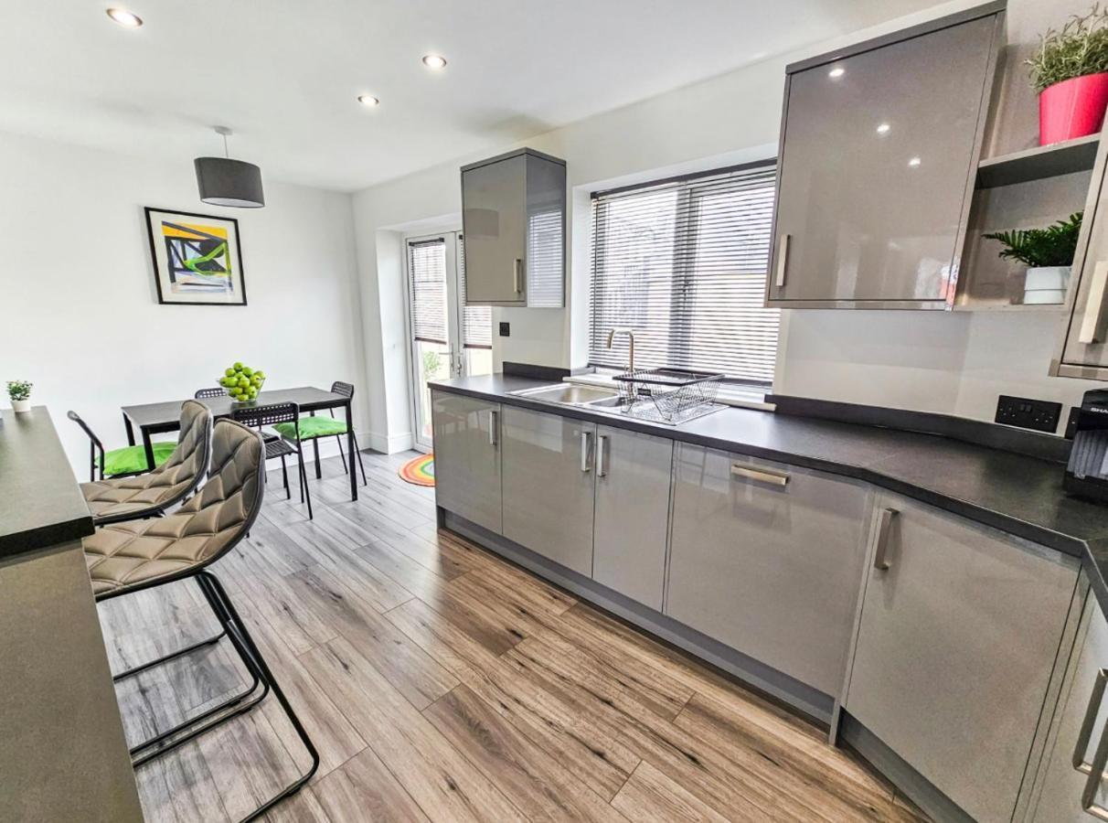 Two Bedroom Detached Modern Bungalow Close To Plymouth Argyle Fc Екстер'єр фото